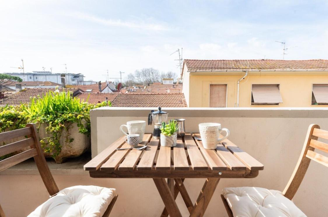 Seaside Apt Private Parking And Near The Beach Виареджо Екстериор снимка